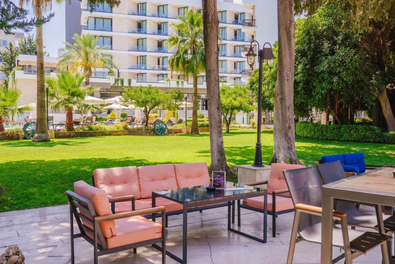 Hotel Pia Bella Kyrenia  Ngoại thất bức ảnh