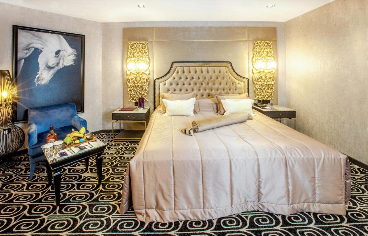 Hotel Pia Bella Kyrenia  Ngoại thất bức ảnh
